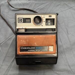 Vintage 1978 Kodak Colorburst 100 Instant Film Camera UNTESTED Parts or Repair